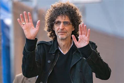 High Quality HOWARD STERN HANDS UP Blank Meme Template