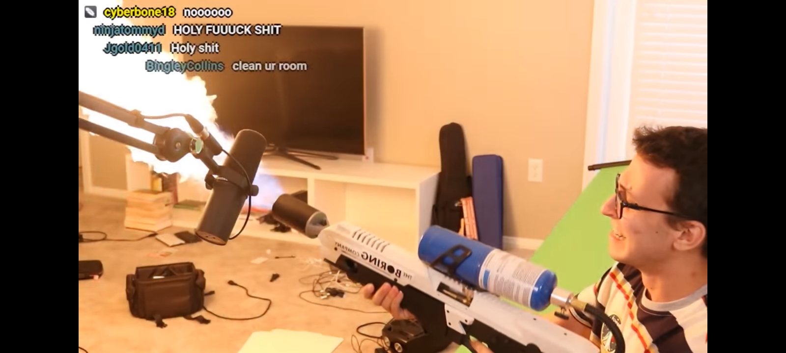 A R S O N Blank Meme Template
