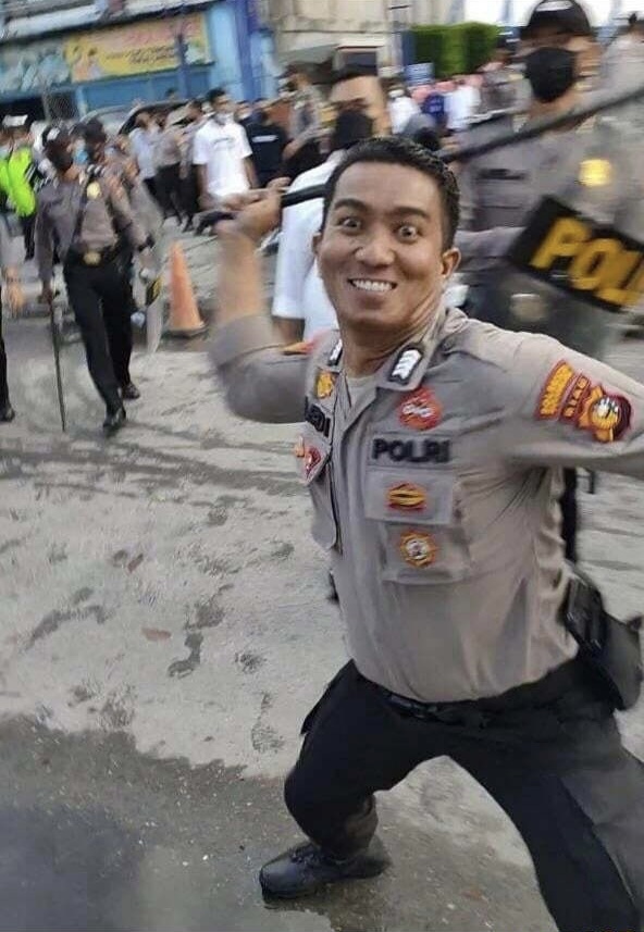 High Quality Happy policia Blank Meme Template