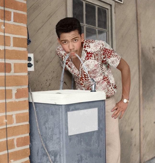 High Quality Drinking fountain Blank Meme Template