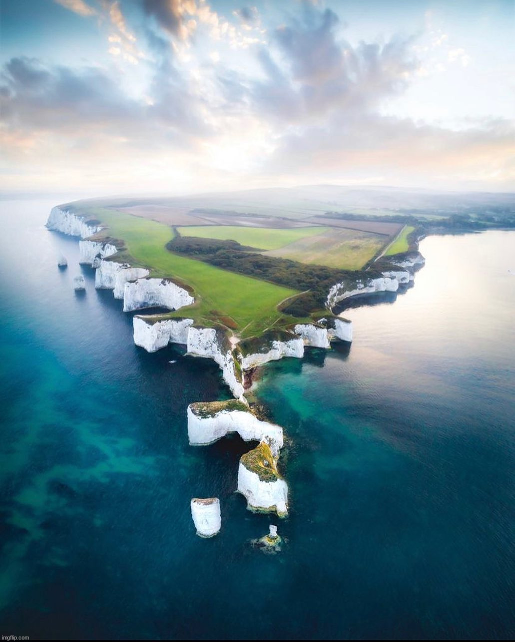 Cool cliffs | image tagged in awesome | made w/ Imgflip meme maker