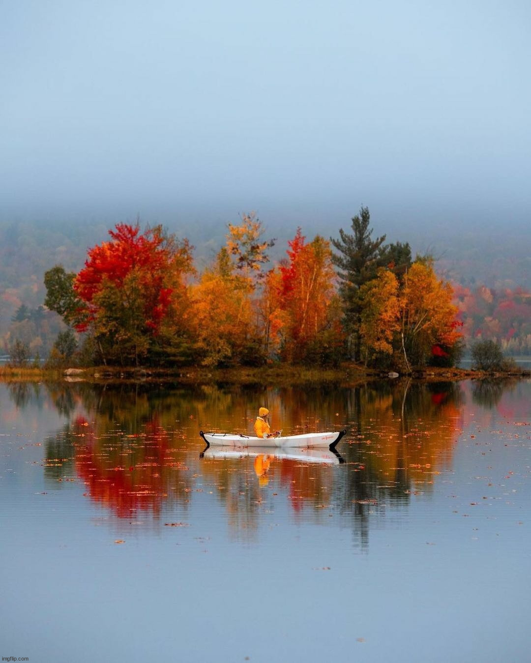 Peaceful lake | image tagged in awesome | made w/ Imgflip meme maker