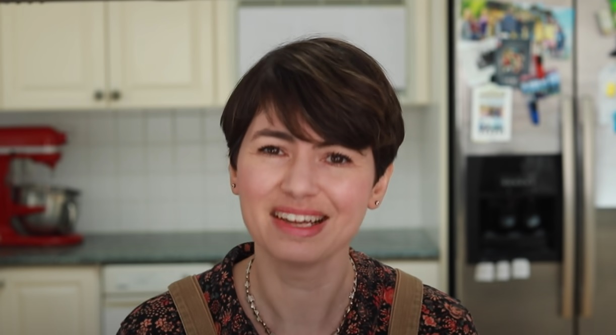 High Quality Helen Rennie Blank Meme Template