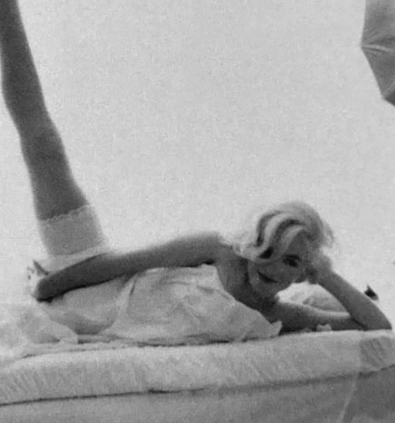 Marilyn Monroe Blank Meme Template