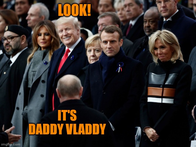 When you can't hide your love | LOOK! IT'S DADDY VLADDY | image tagged in trump putin | made w/ Imgflip meme maker