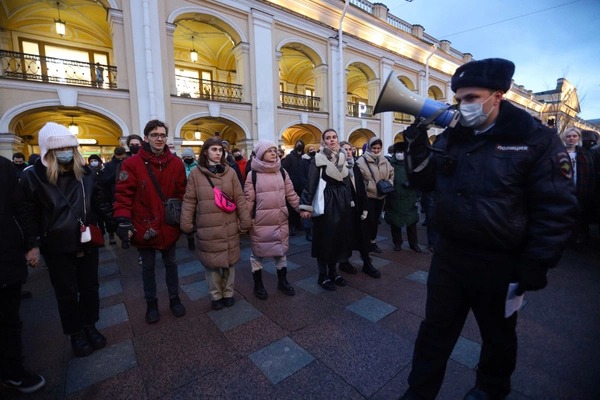 Russian anti-war protest Blank Meme Template