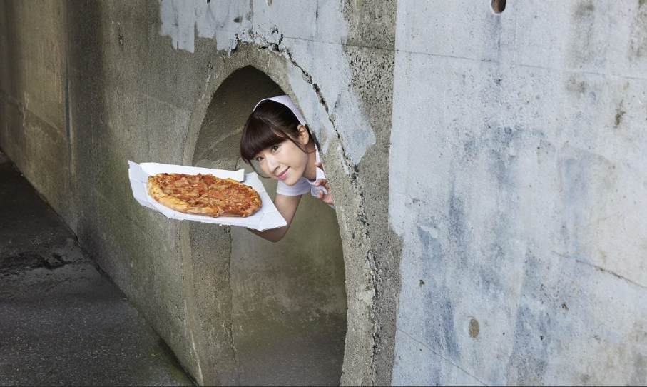 High Quality sewer pizza  girl Blank Meme Template