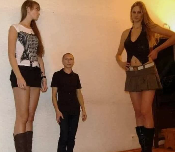 High Quality tall girls short guy Blank Meme Template