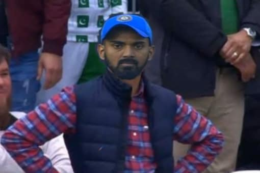 High Quality KL Rahul Dissapointed Blank Meme Template