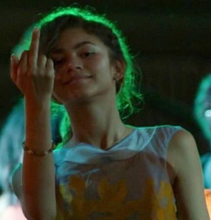 High Quality Zendaya flicking someone off Blank Meme Template
