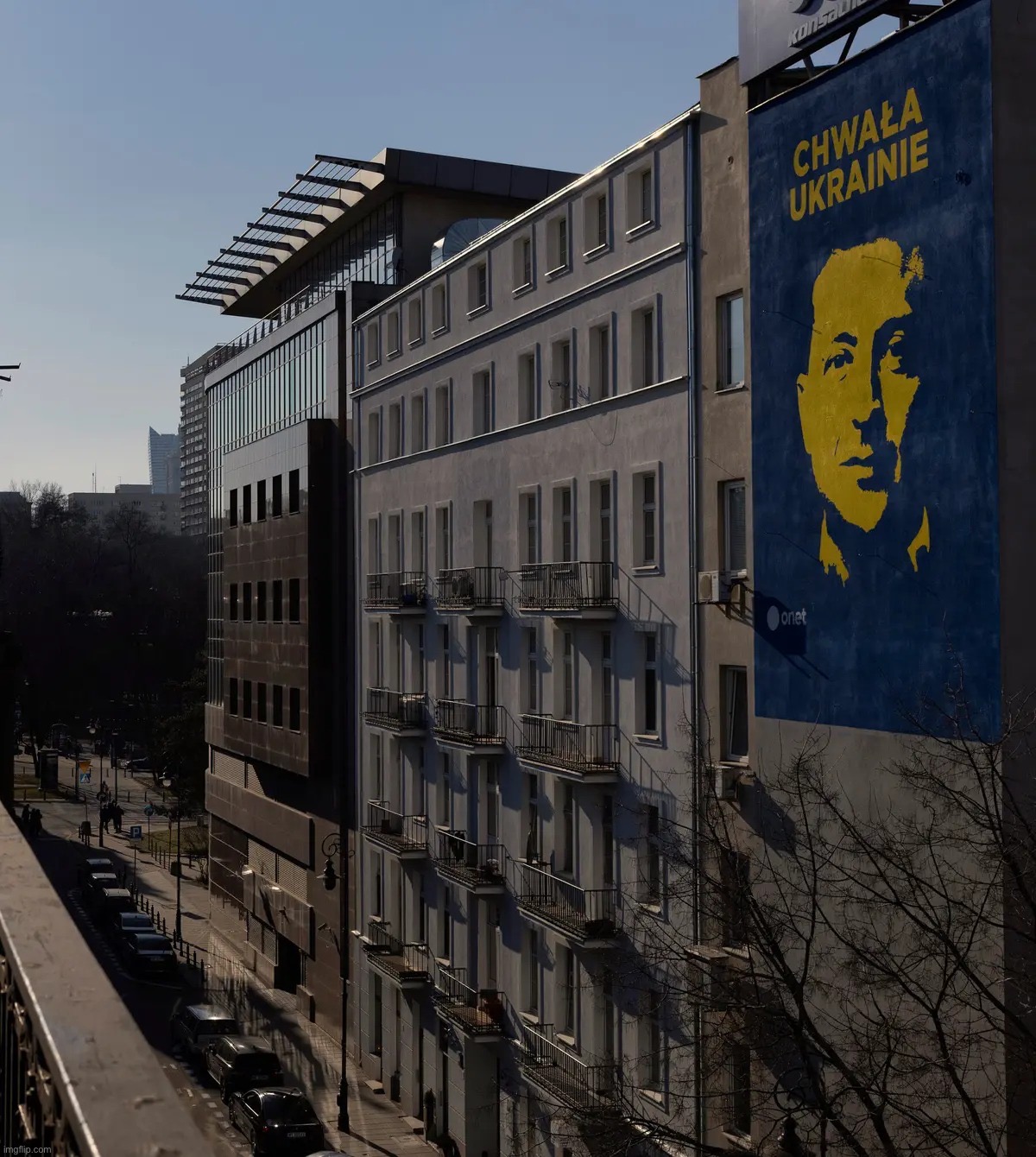 A mural that reads “Glory to Ukraine” hangs near Warsaw’s Poniatowski Bridge — March 20, 2022 | image tagged in glory to ukraine,ukraine,ukrainian,ukrainian lives matter,resist | made w/ Imgflip meme maker