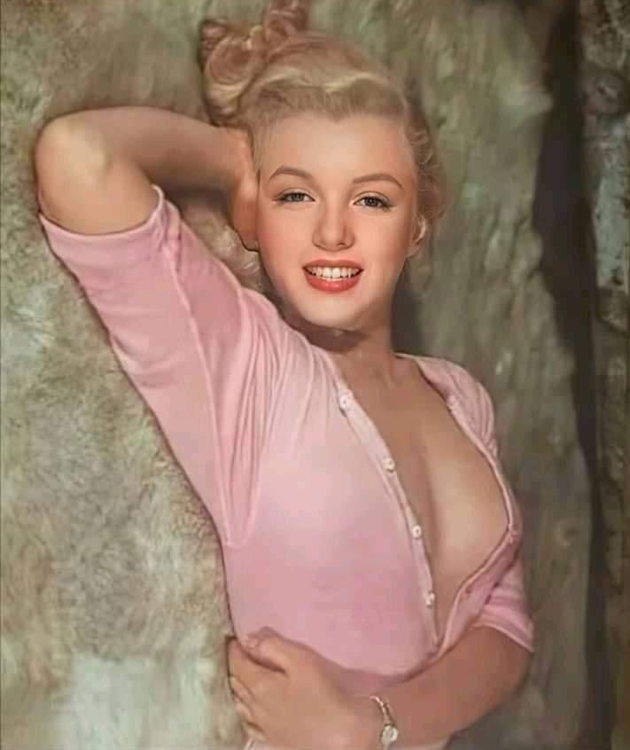 Marilyn Monroe Blank Meme Template