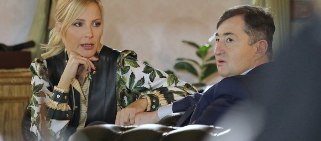 High Quality Mészáros Várkonyi Blank Meme Template