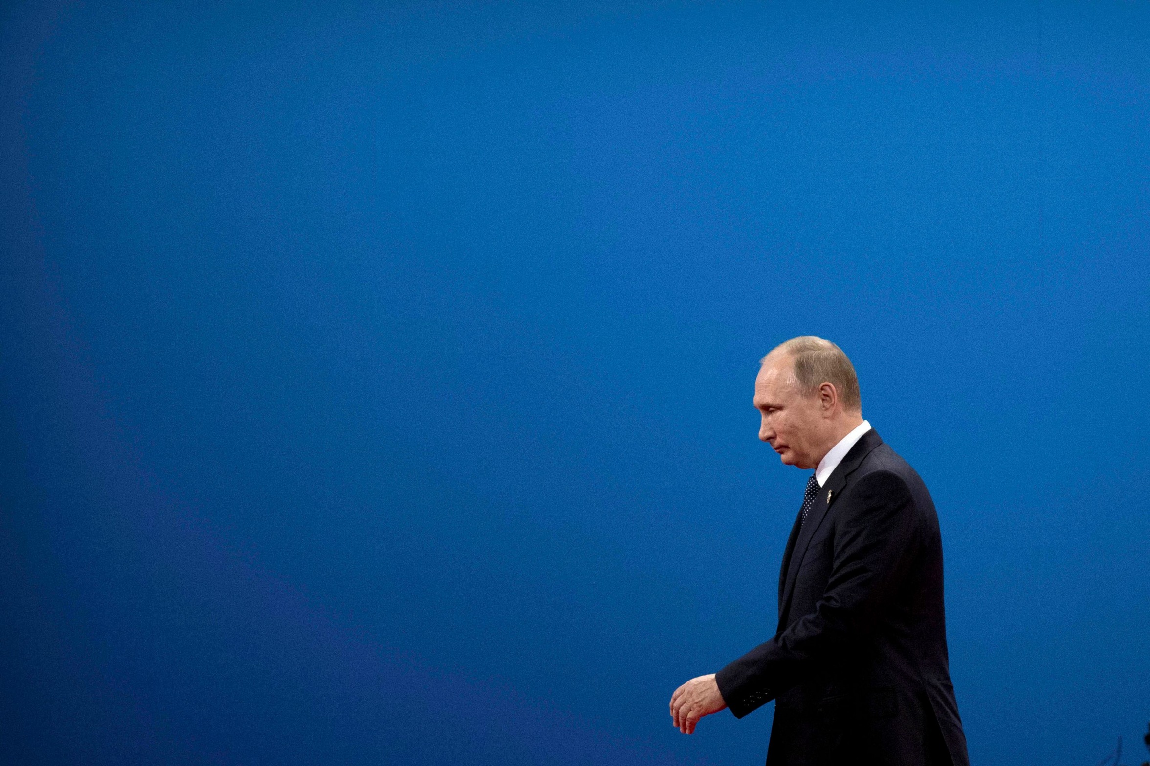 Vladimir Putin blue screen of death Blank Meme Template
