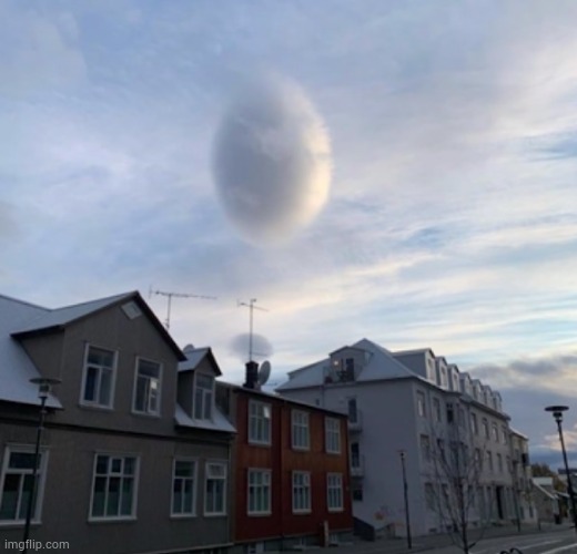 Listen, problems occurred while a cloud was loading in | made w/ Imgflip meme maker