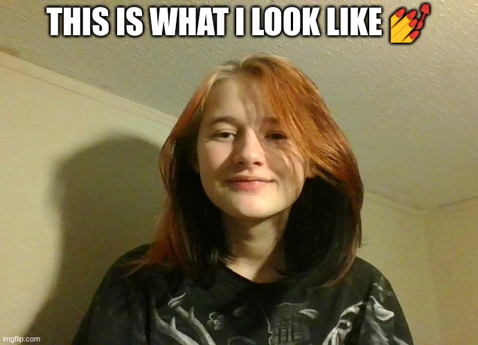 face revel | THIS IS WHAT I LOOK LIKE 💅 | image tagged in dumb | made w/ Imgflip meme maker