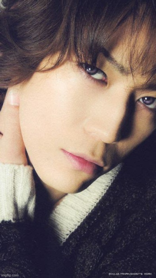 HES SO PRETTY :D | made w/ Imgflip meme maker