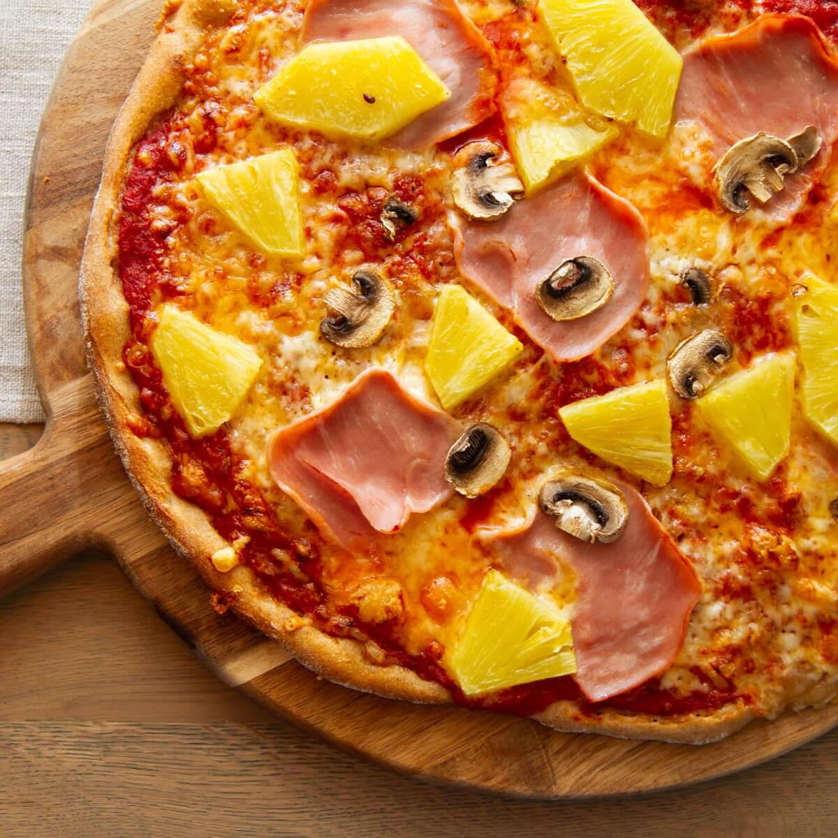 Pineapple on pizza Blank Meme Template