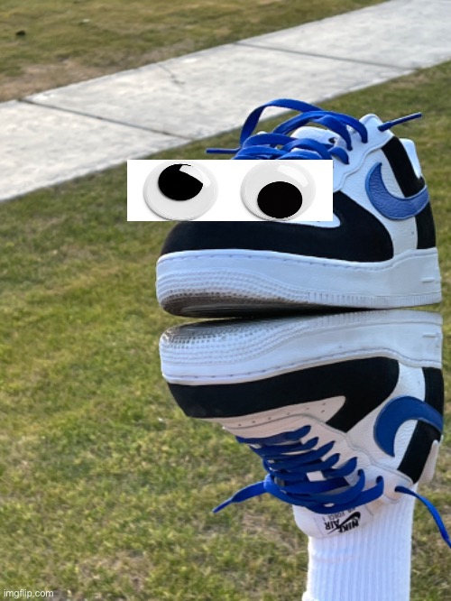 Shoe | image tagged in scumbag | made w/ Imgflip meme maker