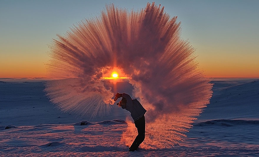 Arctic Circle | image tagged in awesome,pics,photography | made w/ Imgflip meme maker
