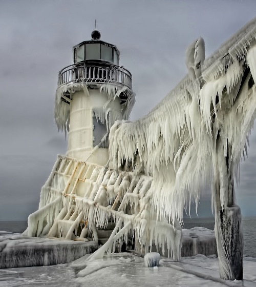 St. Joseph Northern Pier Lighthouse, Michigan. Photo credit: Thomas Zakowski | image tagged in awesome,pics,photography | made w/ Imgflip meme maker