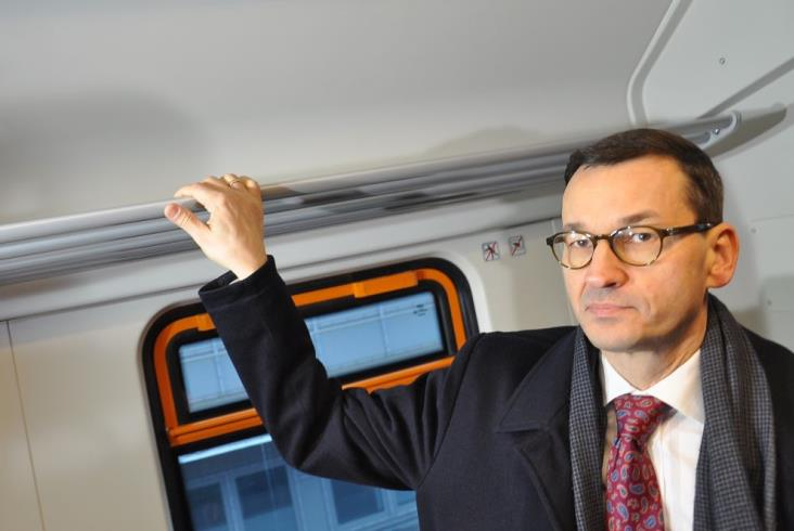 Morawiecki w pociągu Blank Meme Template