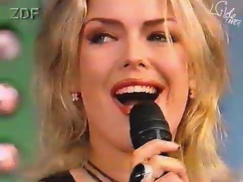 Kim Wilde singing Blank Meme Template