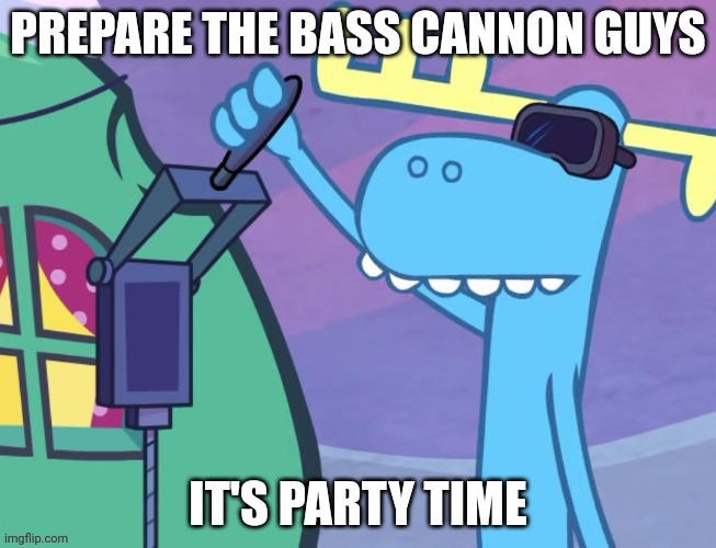 Lumpy celebrating New Year's Eve | image tagged in happy tree friends | made w/ Imgflip meme maker