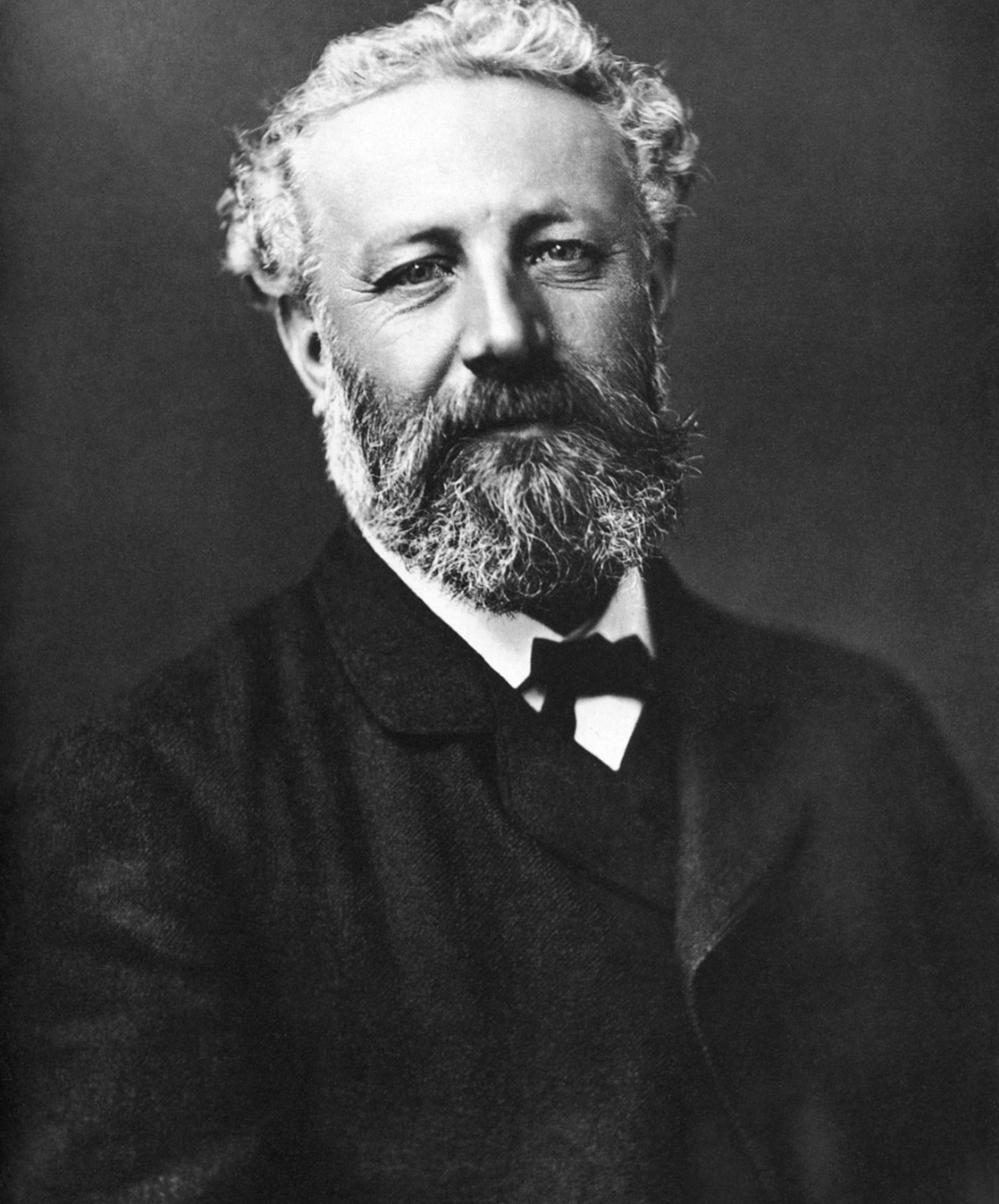 Julio Verne Blank Meme Template