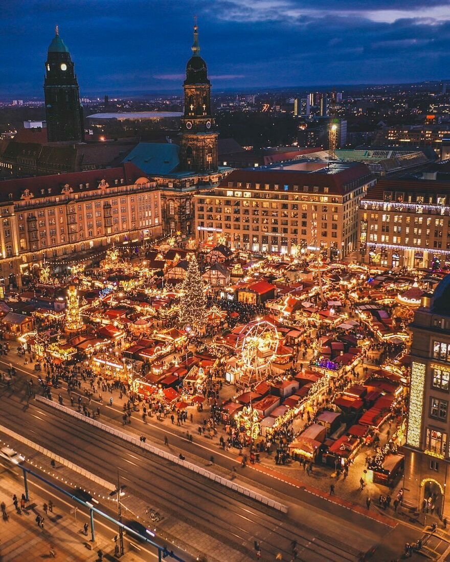 The Striezelmarkt In Dresden, Germany | image tagged in awesome,pics,photography | made w/ Imgflip meme maker