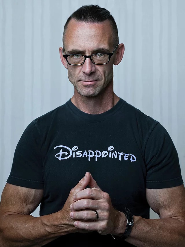 Chuck Palahniuk Disappointed Blank Meme Template