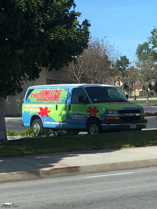 Scooby Doo Van | image tagged in scooby doo van | made w/ Imgflip meme maker