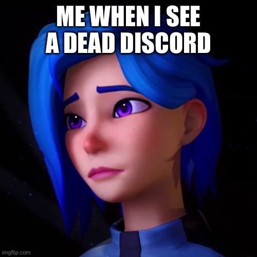 Perfect | ME WHEN I SEE A DEAD DISCORD | image tagged in discord | made w/ Imgflip meme maker