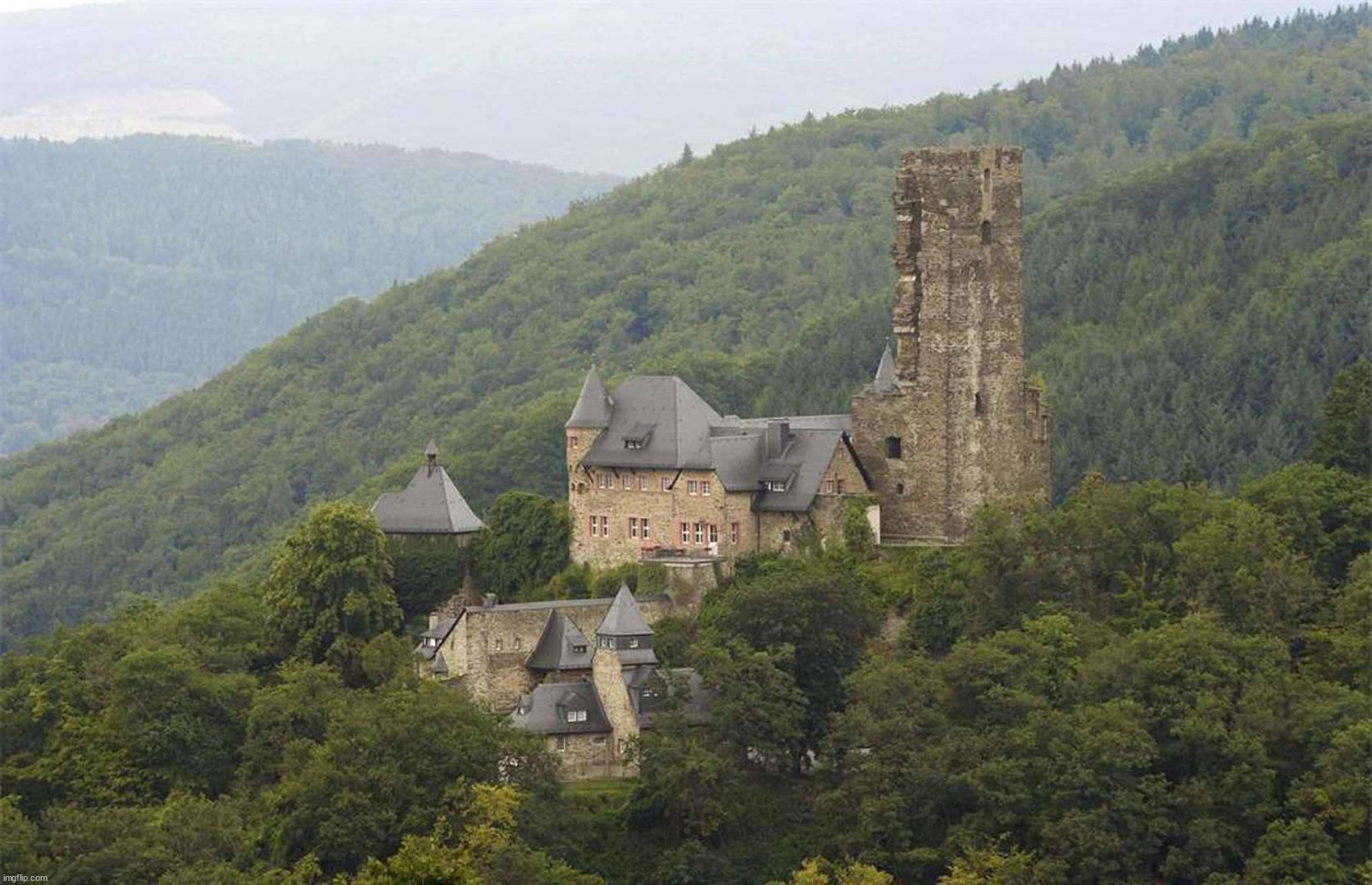 Sauerburg Castle, Germany | image tagged in awesome | made w/ Imgflip meme maker