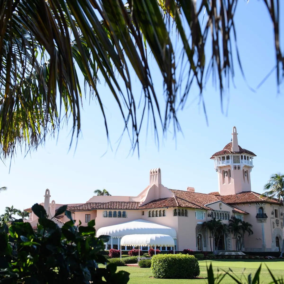 High Quality Trump’s Mar-A-Lago Blank Meme Template