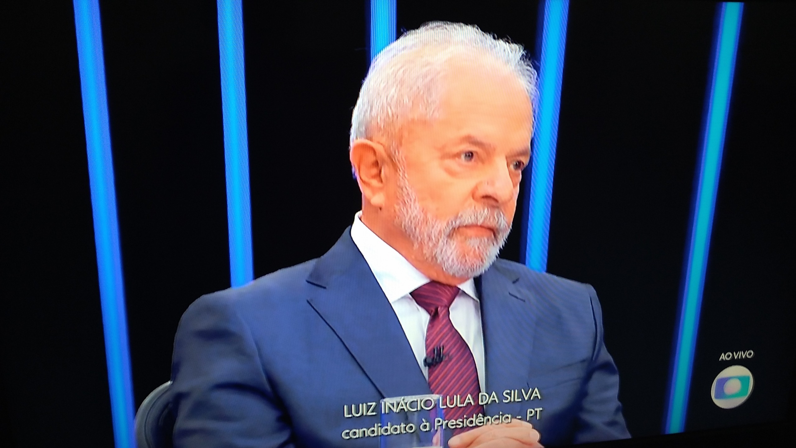 Lula comendo o cu de sapatênis! Blank Template - Imgflip