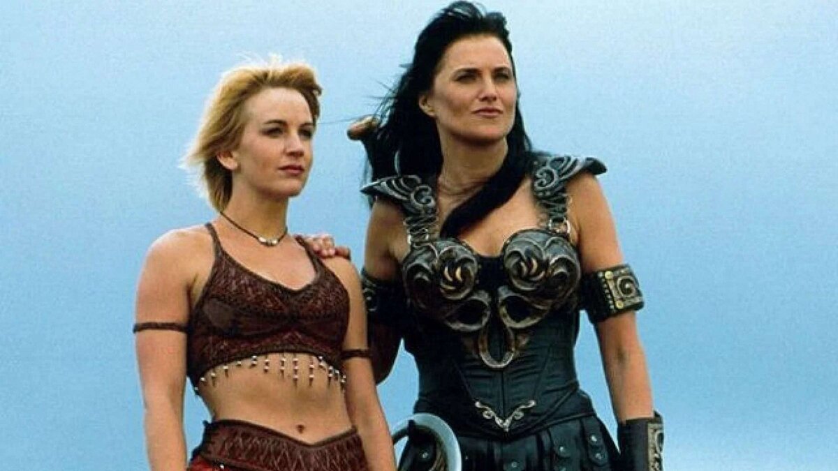 Gabrielle & Xena Blank Meme Template