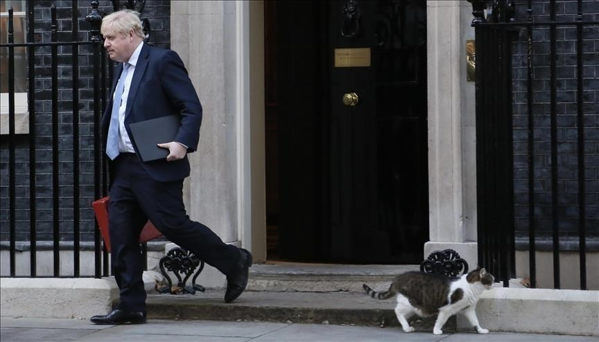 Boris Johnson Leaving Blank Meme Template