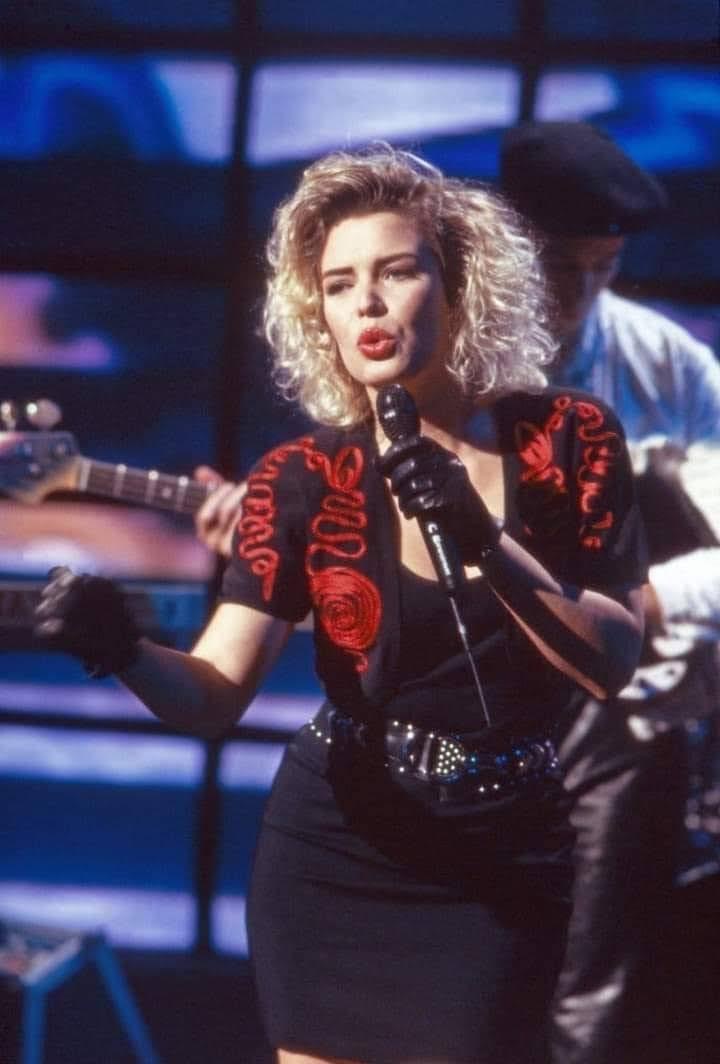 High Quality Kim Wilde singing Blank Meme Template