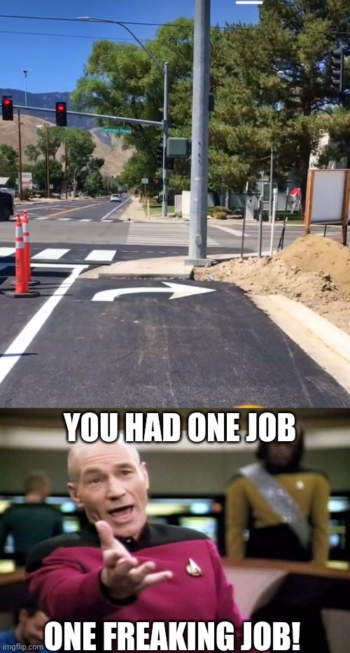DON'T HIT THAT POLE | YOU HAD ONE JOB; ONE FREAKING JOB! | image tagged in startrek,you had one job,fail,stupid people | made w/ Imgflip meme maker