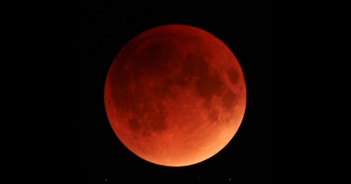 Когда будет кровавая луна 2024 года. 360 Градусов Кровавая Луна. Кровавая Луна Мем. Кровавая Луна в Рязани.