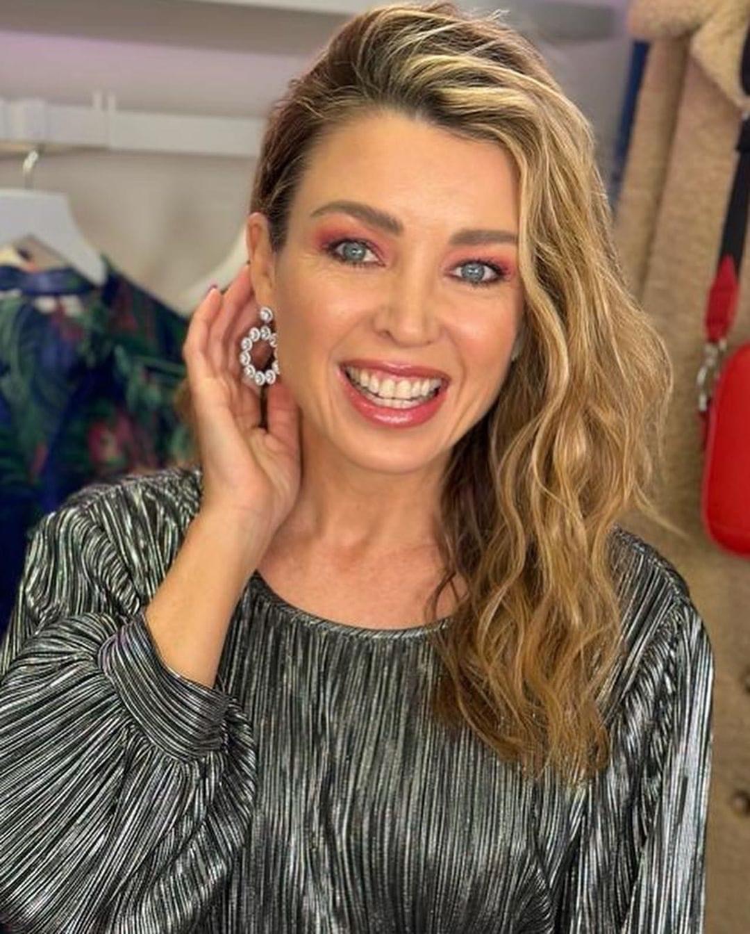 Dannii Minogue earrings Blank Meme Template