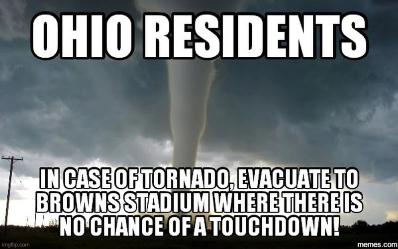This is the only time i help ohio | made w/ Imgflip meme maker