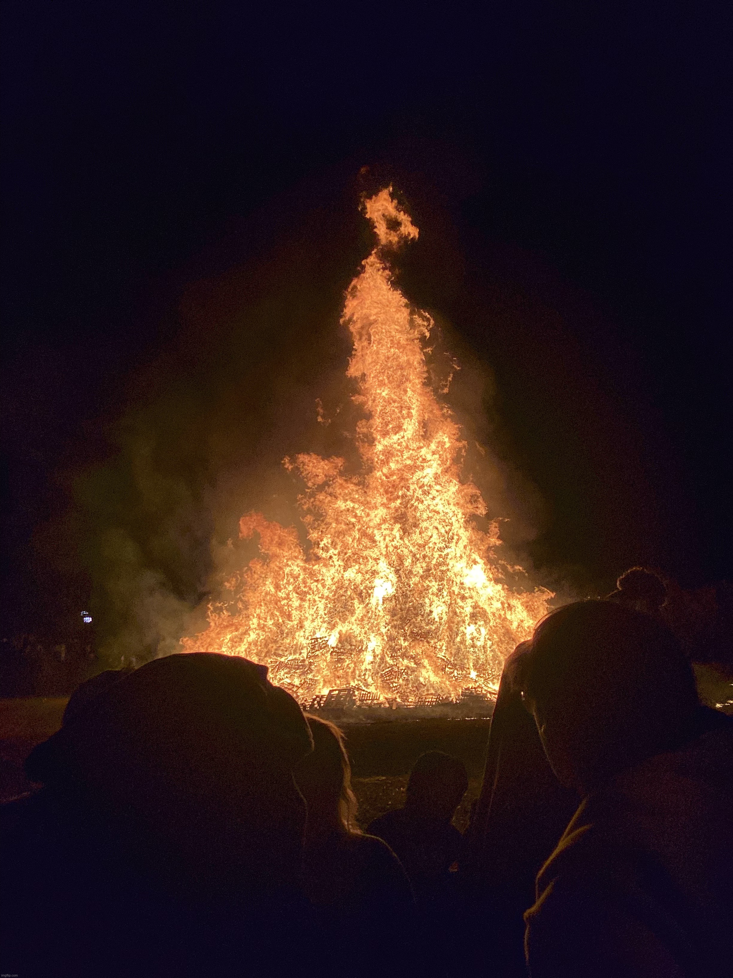 Another bonfire pic | image tagged in share your own photos | made w/ Imgflip meme maker