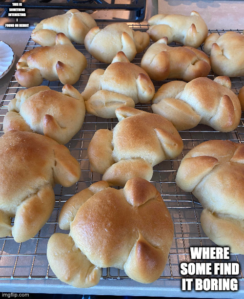 Turkey-Shaped Dinner Rolls | THIS IS SOMETHING INTERESTING I FOUND ON REDDIT; WHERE SOME FIND IT BORING | image tagged in food,memes,thanksgiving | made w/ Imgflip meme maker