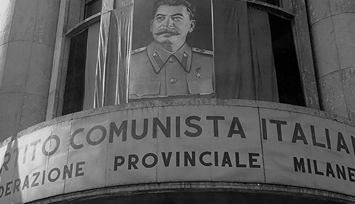 Partito Comunista a salerno Blank Meme Template