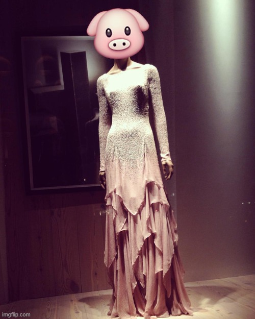 Pretty Pig attends the Oscar Mayer Awards to present the nominees for Best Kold Kuts. | image tagged in fashion,ralph lauren,pretty pig,oscars,emooji art,brian einersen | made w/ Imgflip meme maker