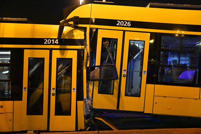 Fidesz 2026 Blank Meme Template