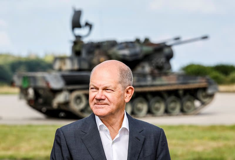 Olaf Scholz Blank Meme Template