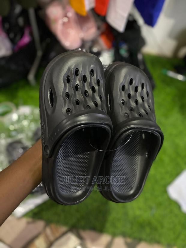 High Quality Celebrity crocs Blank Meme Template